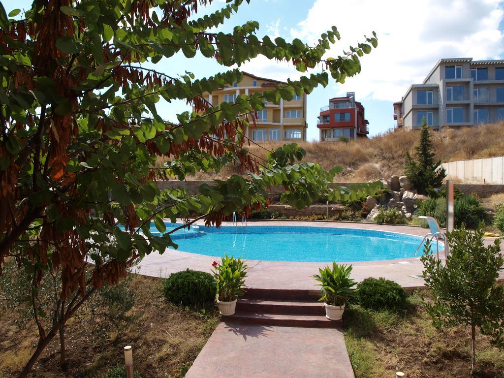 Apartments In Villa Rouge 소조폴 외부 사진