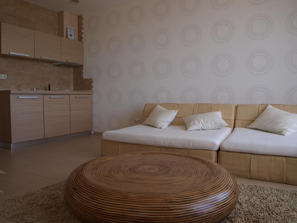 Apartments In Villa Rouge 소조폴 객실 사진