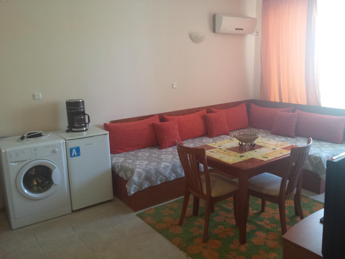 Apartments In Villa Rouge 소조폴 외부 사진